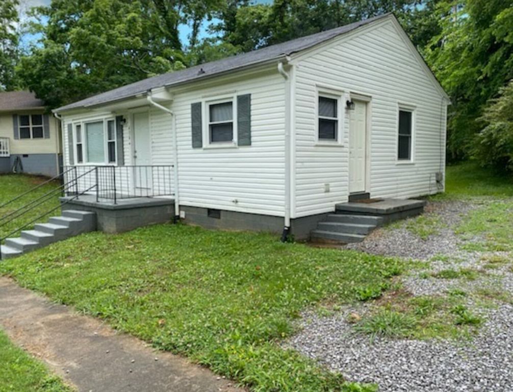 436 Gary Hills Dr, Clarksville, TN 37043