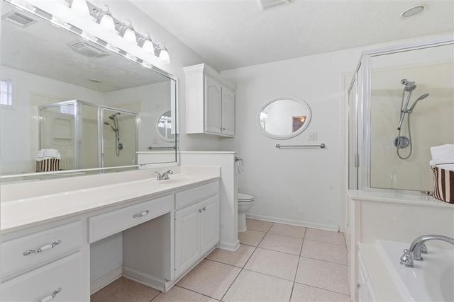 215 Pecanwood Drive, Lake Charles, LA 70605