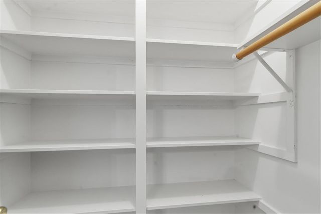 215 Pecanwood Drive, Lake Charles, LA 70605