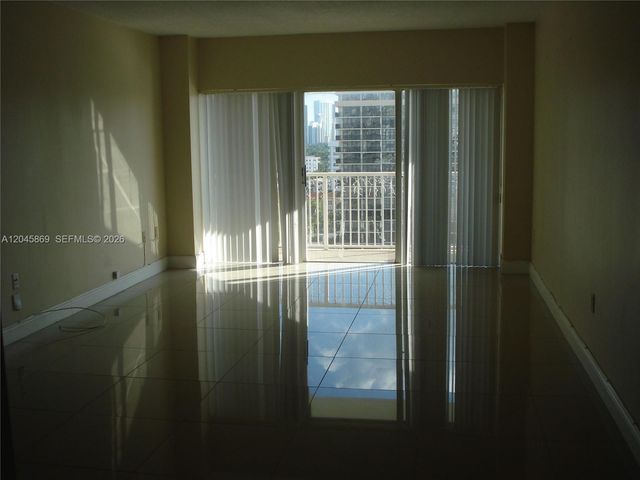 1965 S Ocean Drive 10P, Hallandale Beach, FL 33009