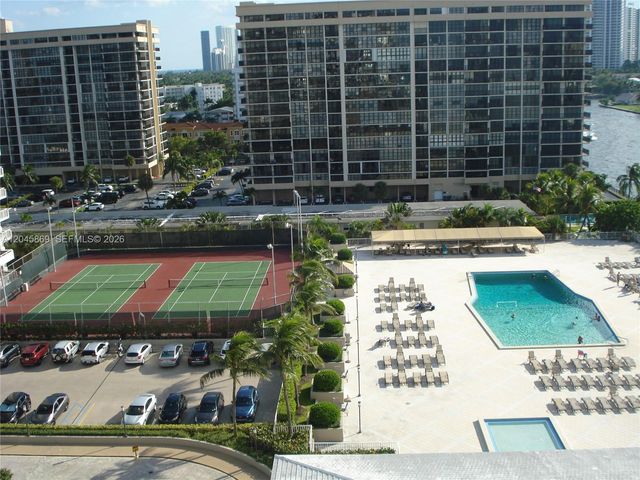 1965 S Ocean Drive 10P, Hallandale Beach, FL 33009