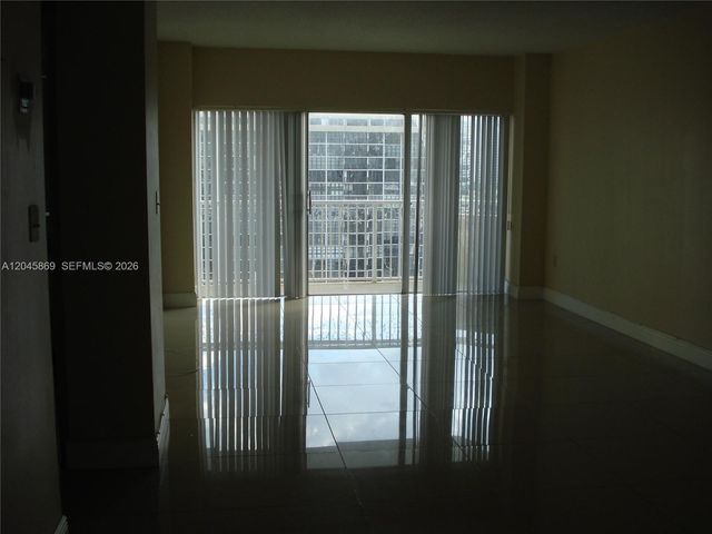 1965 S Ocean Drive 10P, Hallandale Beach, FL 33009