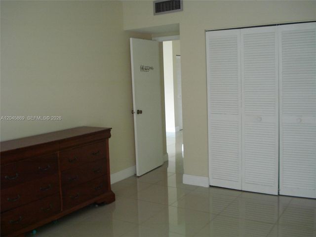 1965 S Ocean Drive 10P, Hallandale Beach, FL 33009