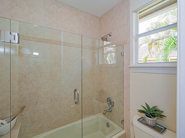 226 SW Palm Cove Drive, Palm City, FL 34990