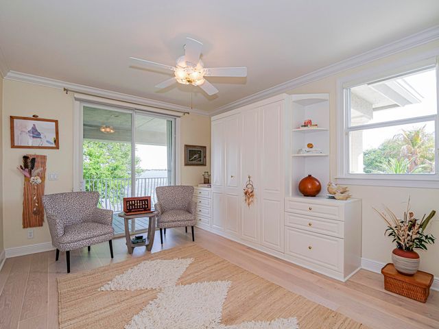 226 SW Palm Cove Drive, Palm City, FL 34990