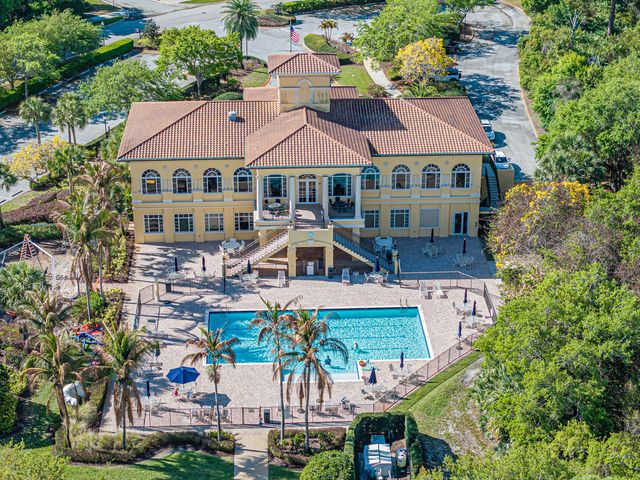 226 SW Palm Cove Drive, Palm City, FL 34990