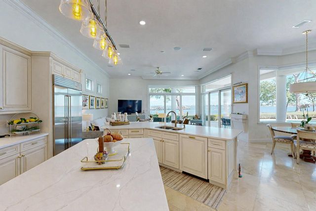 226 SW Palm Cove Drive, Palm City, FL 34990