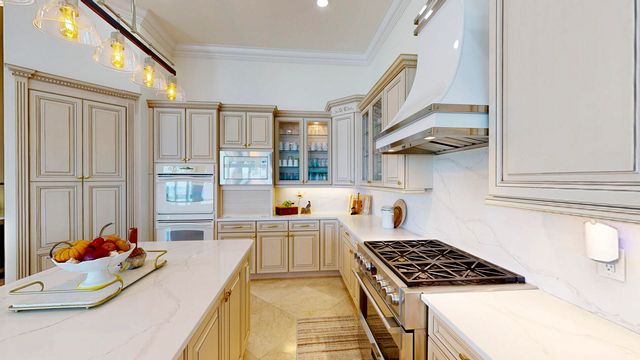 226 SW Palm Cove Drive, Palm City, FL 34990