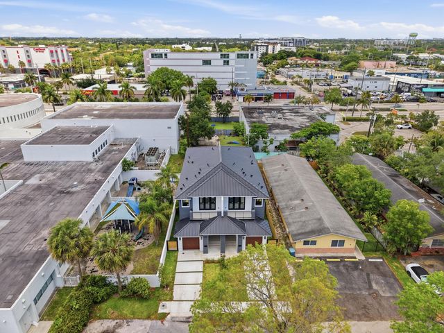 821 SW 1st Street, Fort Lauderdale, FL 33312