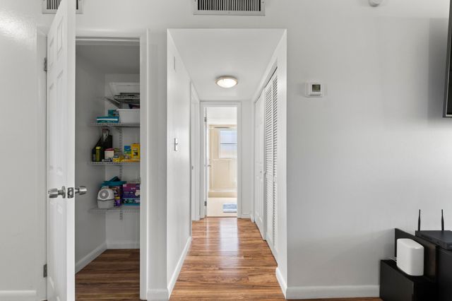 5275 NW 10th Court 305, Plantation, FL 33313