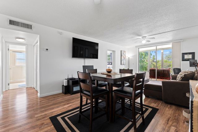 5275 NW 10th Court 305, Plantation, FL 33313