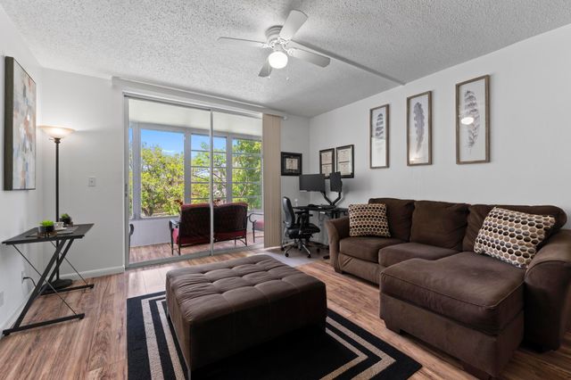 5275 NW 10th Court 305, Plantation, FL 33313