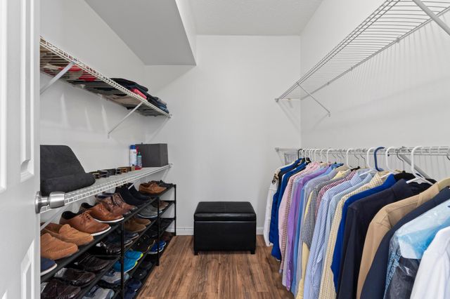 5275 NW 10th Court 305, Plantation, FL 33313