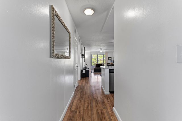 5275 NW 10th Court 305, Plantation, FL 33313