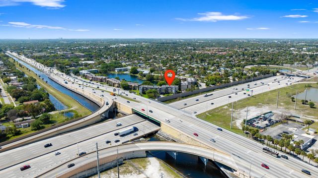 5275 NW 10th Court 305, Plantation, FL 33313