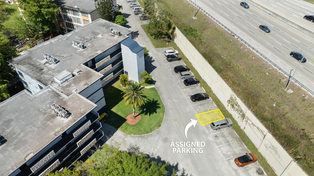 5275 NW 10th Court 305, Plantation, FL 33313