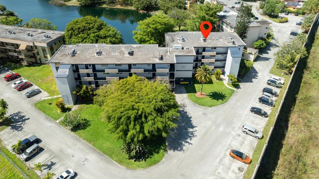 5275 NW 10th Court 305, Plantation, FL 33313