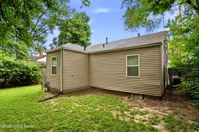 3523 Manslick Rd, Louisville, KY 40215