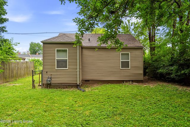 3523 Manslick Rd, Louisville, KY 40215