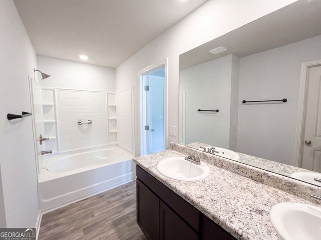 1300 Mills Cove Drive, Covington, GA 30016