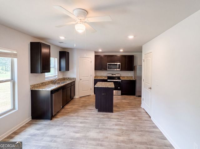 1300 Mills Cove Drive, Covington, GA 30016