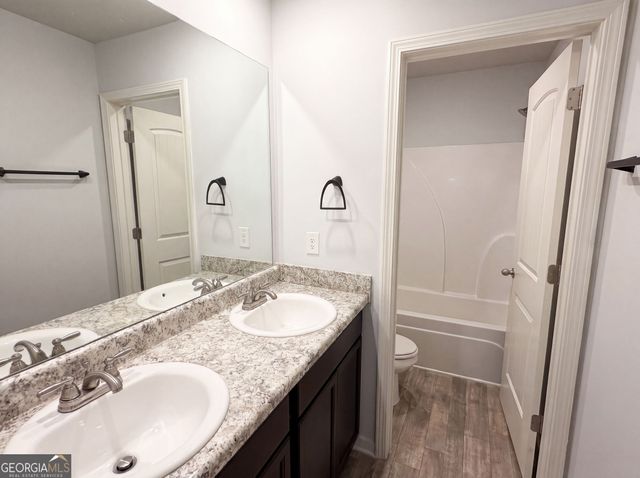 1300 Mills Cove Drive, Covington, GA 30016