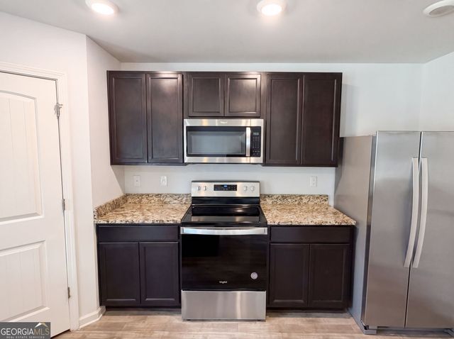 1300 Mills Cove Drive, Covington, GA 30016