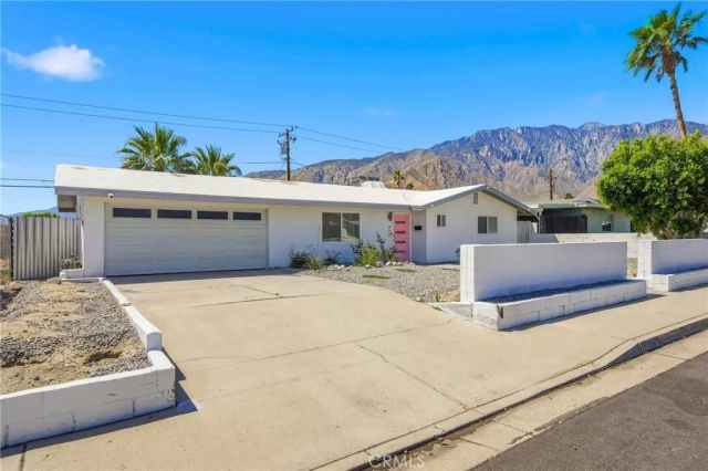 431 W Avenida Cerca, Palm Springs, CA 92262