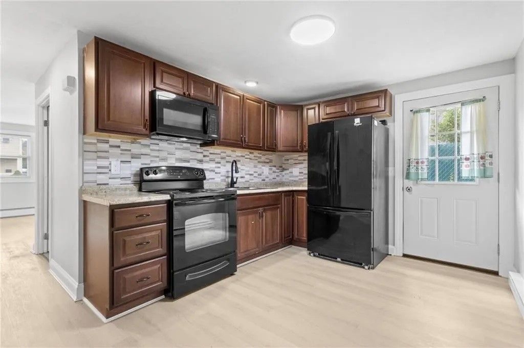 30 Victoria Street, Providence, RI 02909