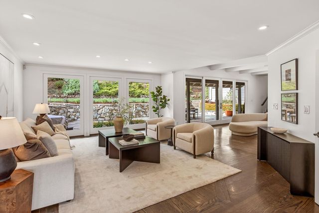 12911 Atherton Court, Los Altos Hills, CA 94022