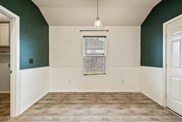 4448 Olympic Dr, Benton, AR 72019