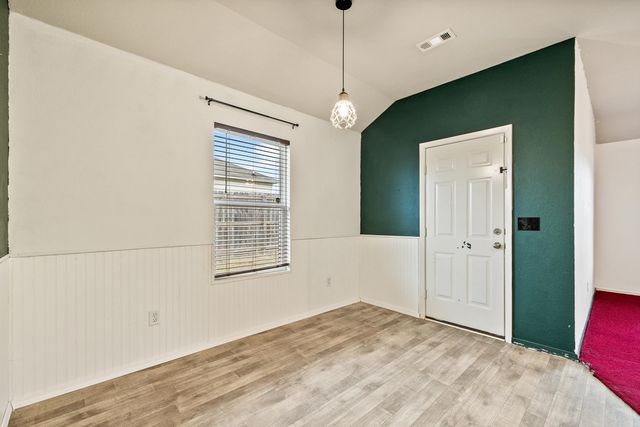 4448 Olympic Dr, Benton, AR 72019