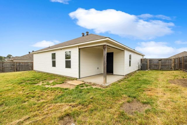 4448 Olympic Dr, Benton, AR 72019