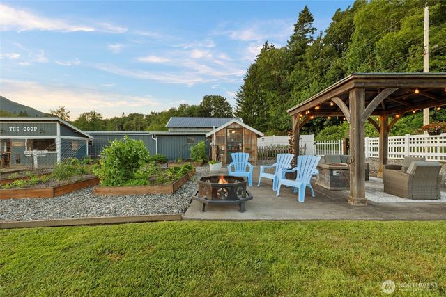 32993 Hamilton Cemetery Road, Sedro Woolley, WA 98284