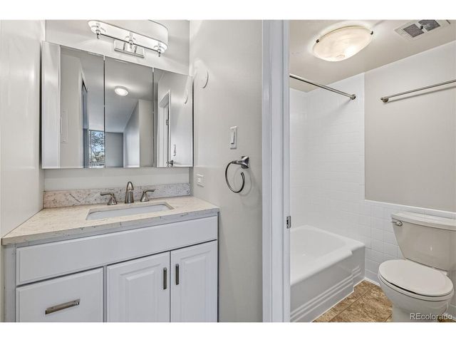 4570 E Yale Ave 503, Denver, CO 80222