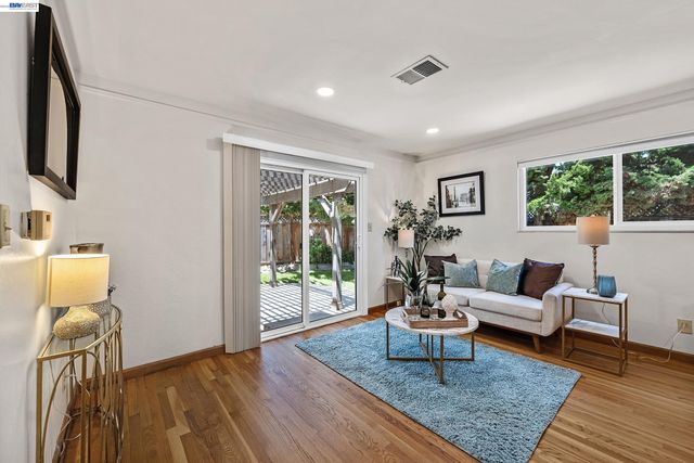 35212 Cano Ct, Fremont, CA 94536