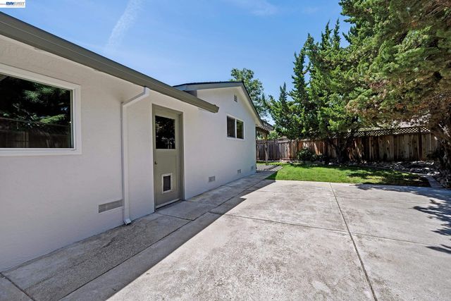 35212 Cano Ct, Fremont, CA 94536