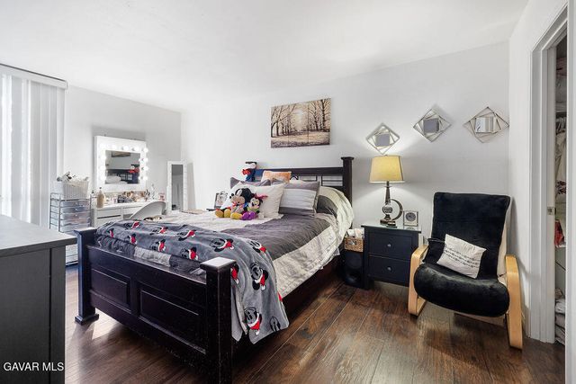 8601 International Unit 265, Canoga Park, CA 91304