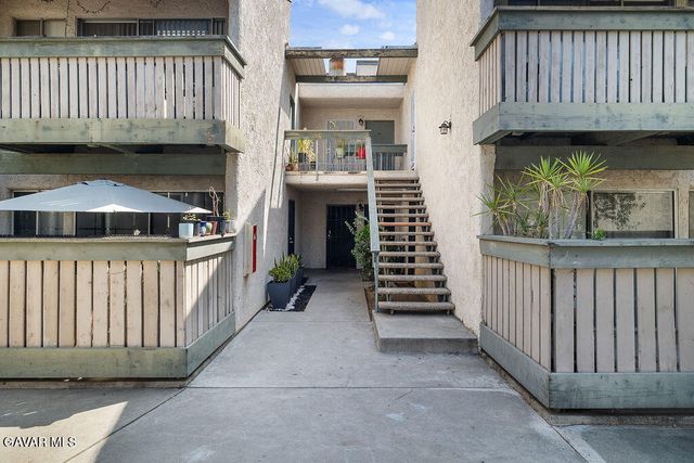 8601 International Unit 265, Canoga Park, CA 91304