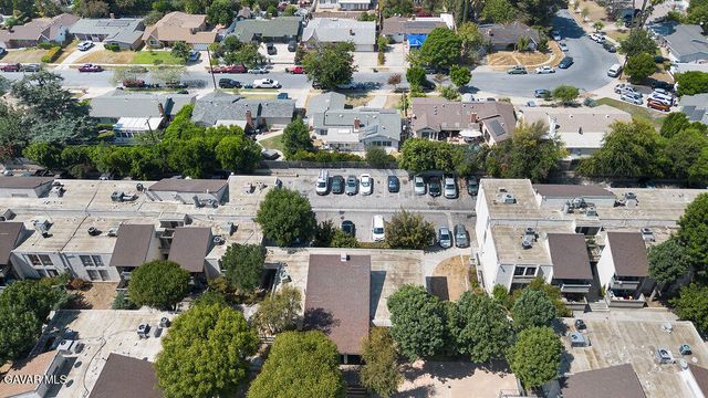 8601 International Unit 265, Canoga Park, CA 91304