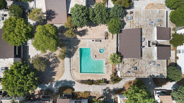 8601 International Unit 265, Canoga Park, CA 91304