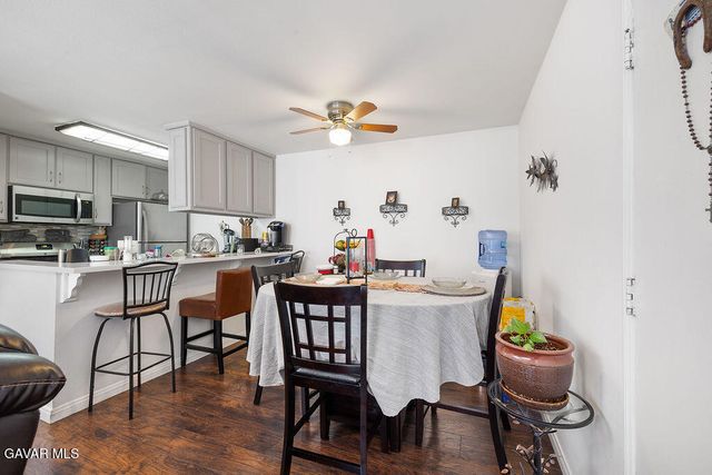 8601 International Unit 265, Canoga Park, CA 91304