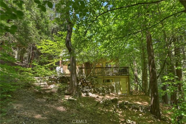 714 Blue Jay Canyon Road, Lake Arrowhead, CA 92317
