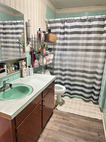 617 E Broadway Street, Monett, MO 65708