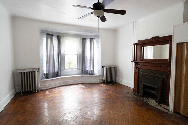 3637 SPRING GARDEN ST, Philadelphia, PA 19104