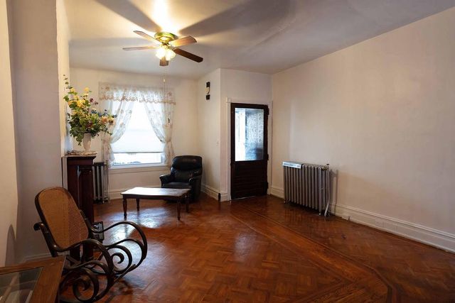 3637 SPRING GARDEN ST, Philadelphia, PA 19104