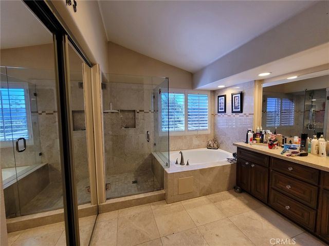 560 Calhoun Street, Corona, CA 92879