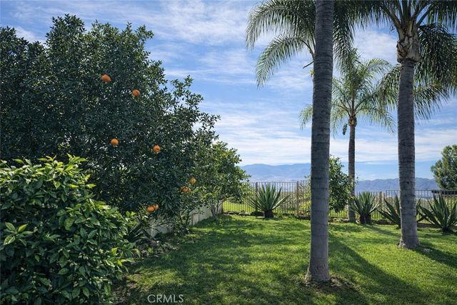 560 Calhoun Street, Corona, CA 92879