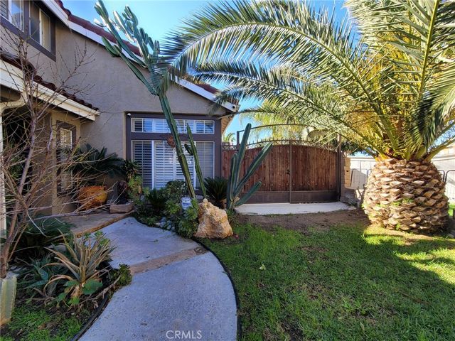 560 Calhoun Street, Corona, CA 92879