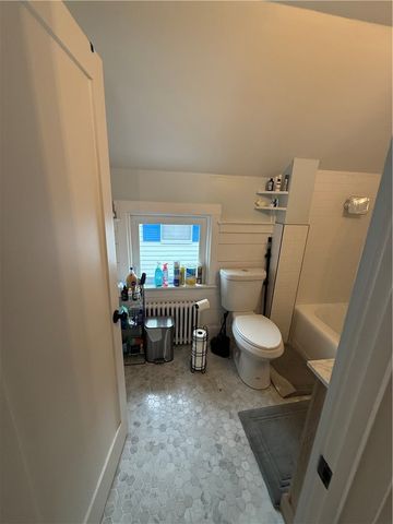 31 Slocum Street, Newport, RI 02840